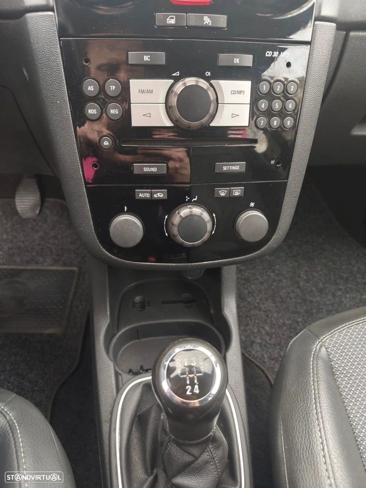 Opel Corsa 1.2 Cosmo - 13