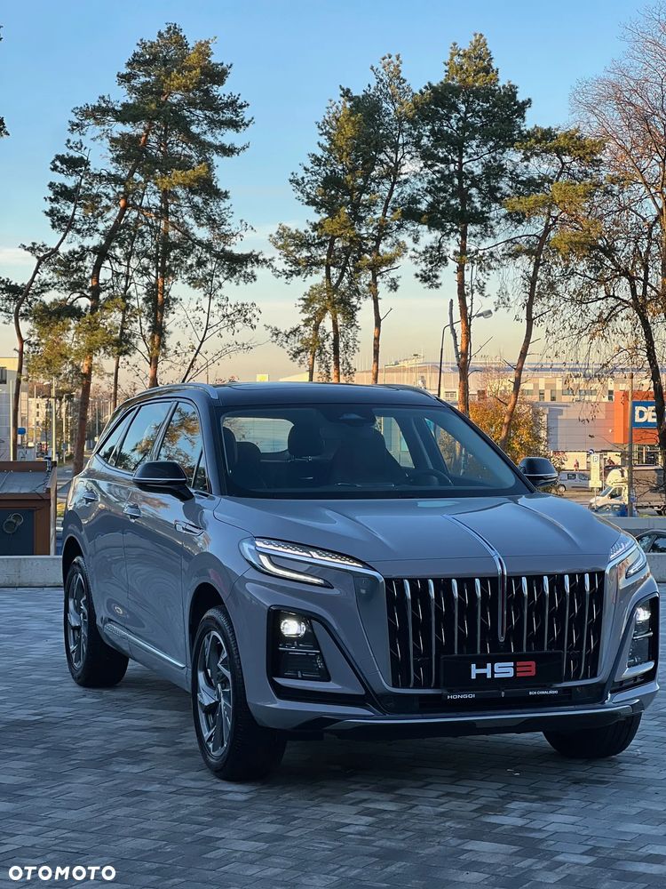 Hongqi HS3 - 3