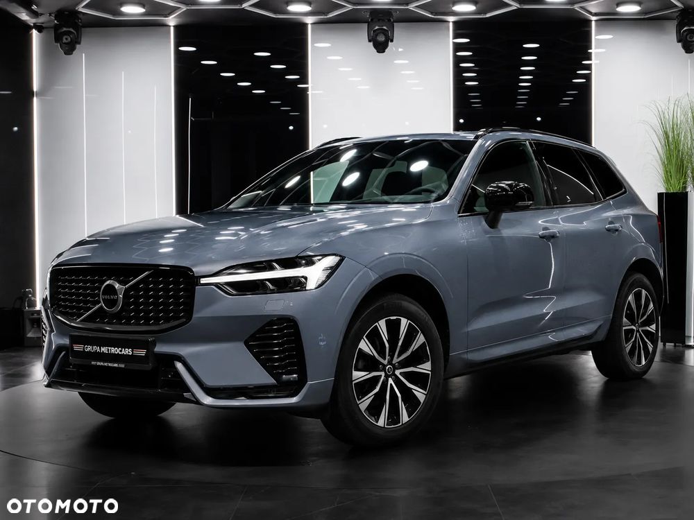 Volvo XC 60 B4 D Plus Dark - 2