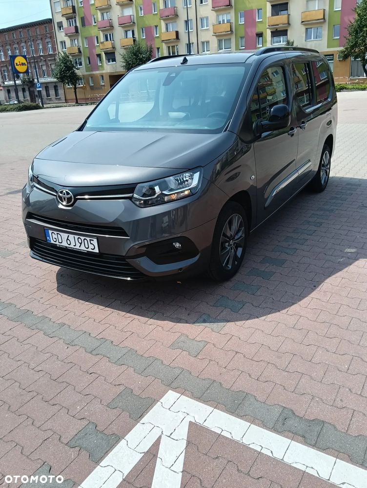 Toyota Proace City Verso 2023 photo 2