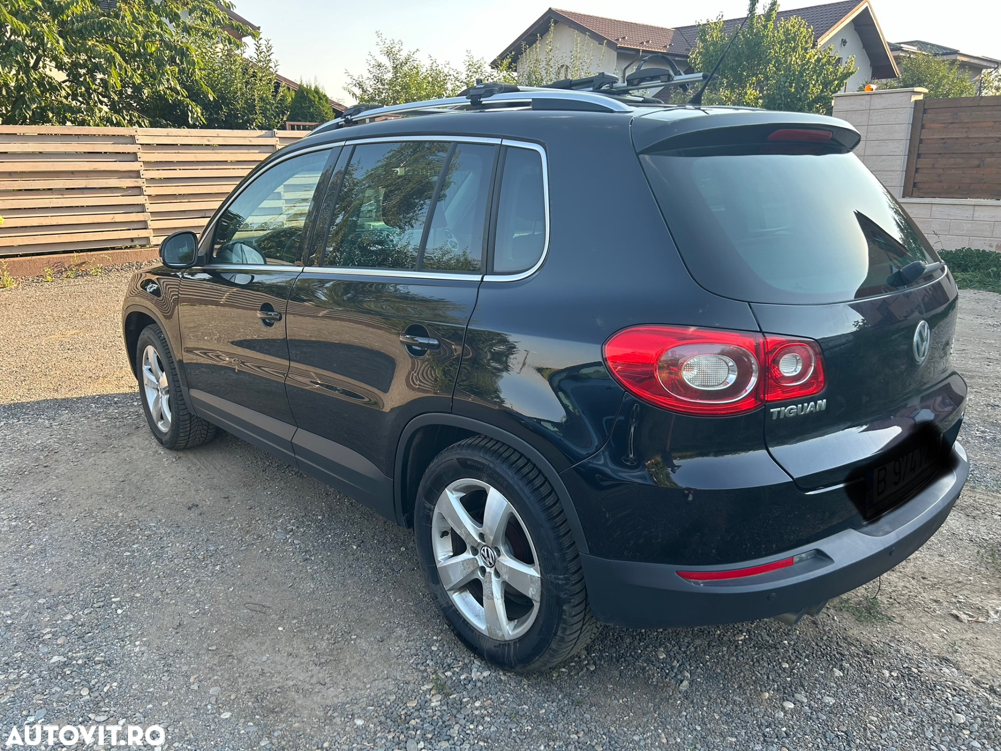 Volkswagen Tiguan - 3