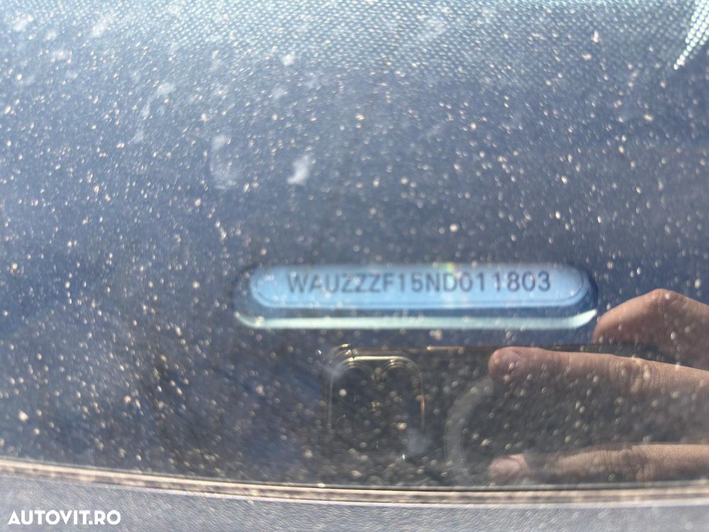 Audi Q8 55 TFSIe quattro tiptronic - 13