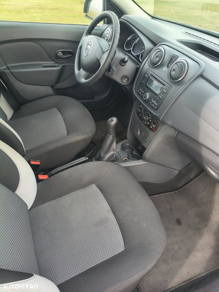 Dacia Logan 1.2 16V 75 Laureate - 5