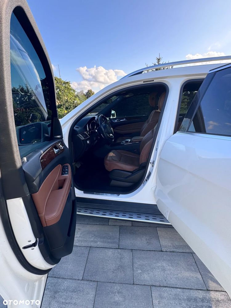 Mercedes-Benz GLS 400 4Matic 9G-TRONIC - 16