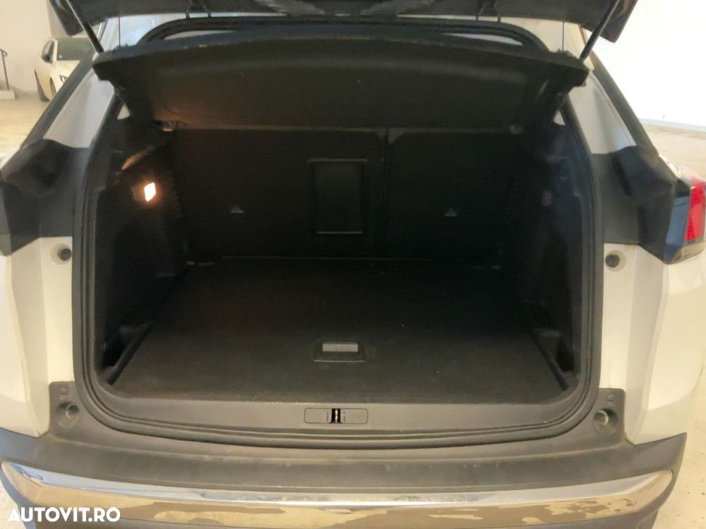 Peugeot 3008 1.2 PureTech S&S EAT8 Allure - 10