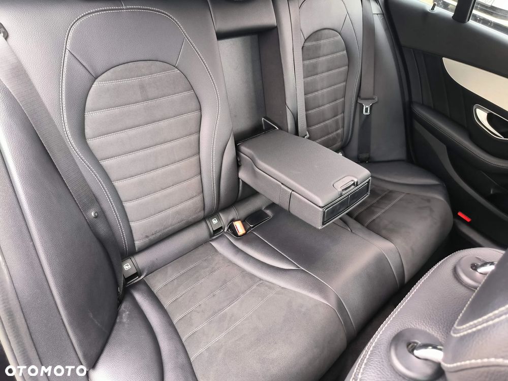 Mercedes-Benz Klasa C 200 d 9G-TRONIC AMG Line - 25