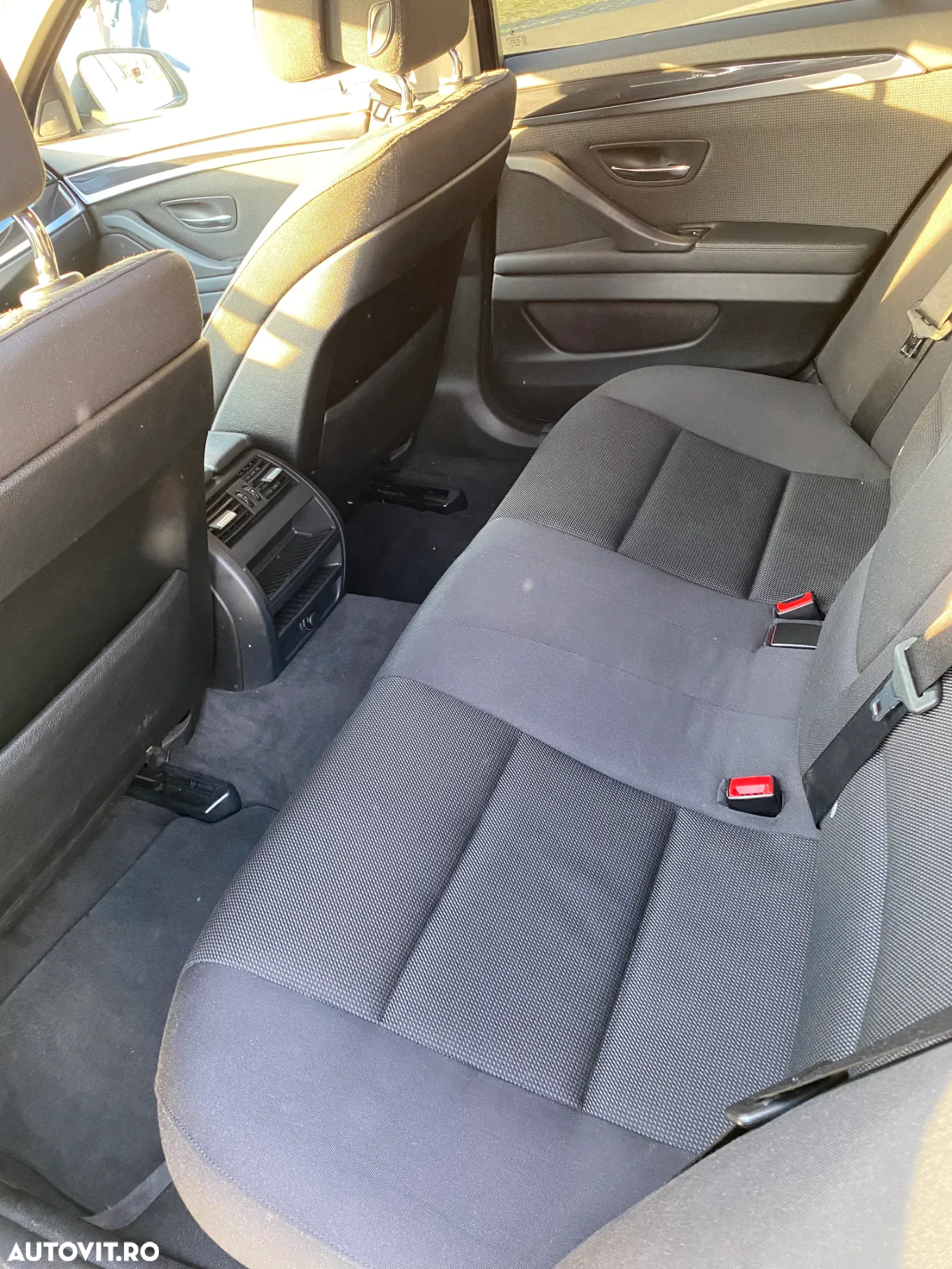 BMW Seria 5 525d - 14