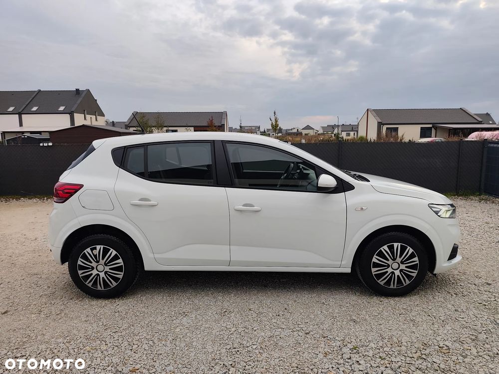 Dacia Sandero TCe 90 Essential - 17