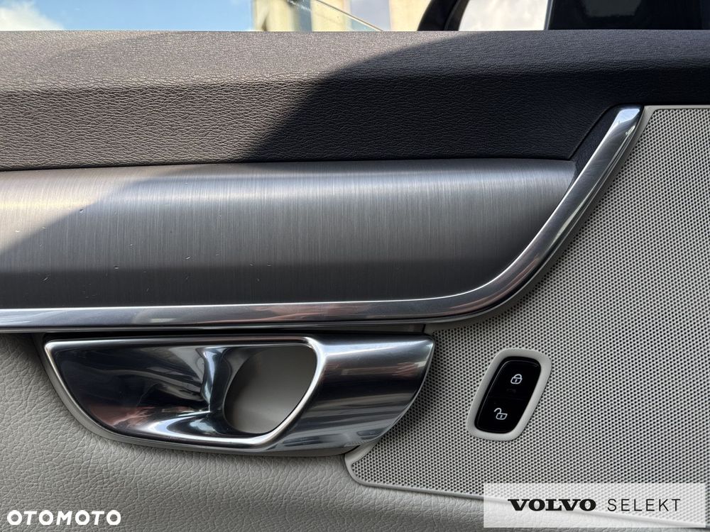 Volvo S90 - 19