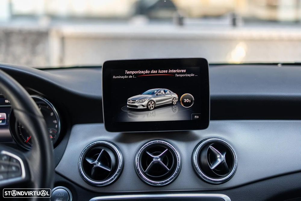 Mercedes-Benz CLA 180 d Urban - 27