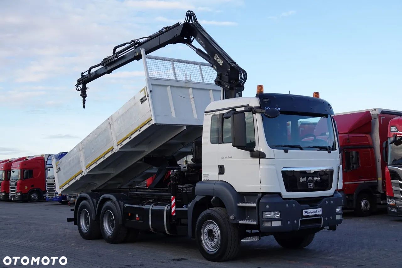 MAN TGS 33.360 / 6x4 / WYWROTKA TYLNOZSYPOWA 5,8 M + HDS HIAB XS 122 / STEROWANIE RADIOWE / HDS ZA KABINĄ / EURO 5 / MANUAL - 1