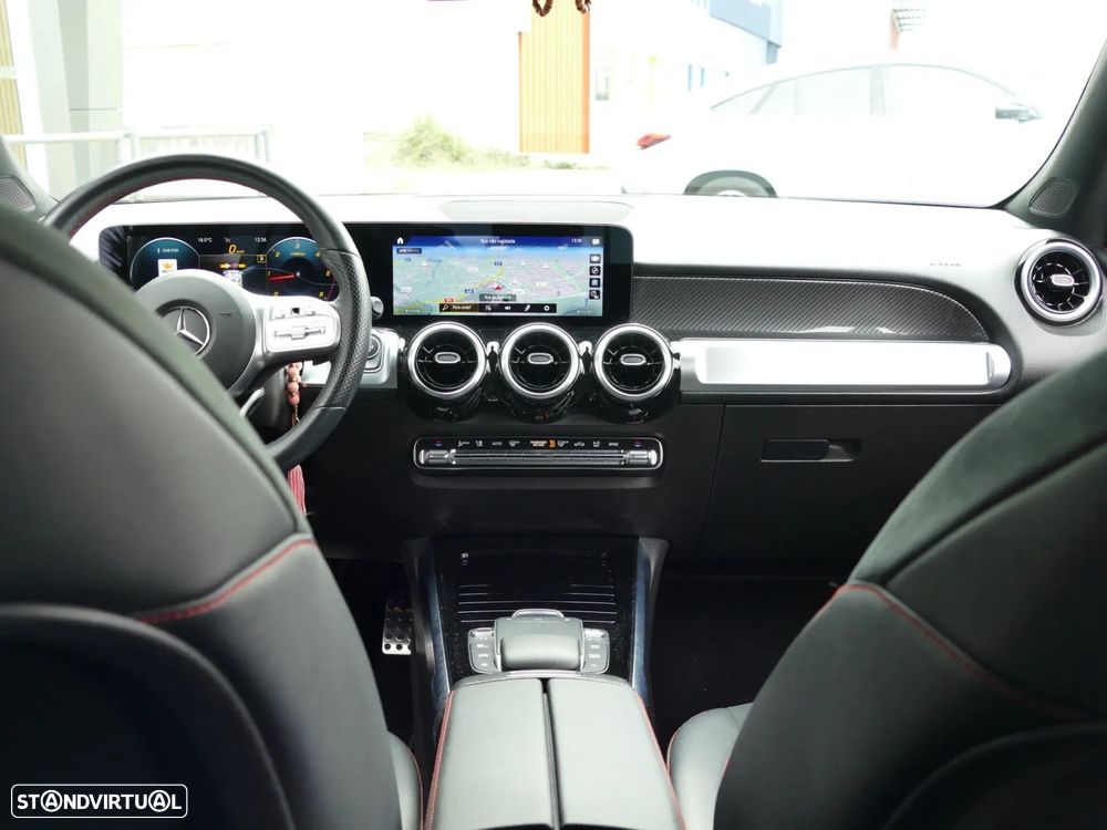 Mercedes-Benz GLB 180 d AMG Line - 35