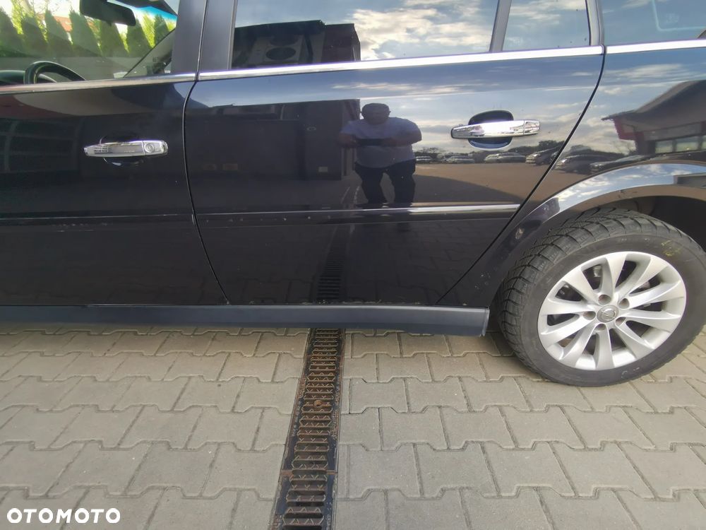 Opel Vectra 1.9 CDTI Cosmo - 4
