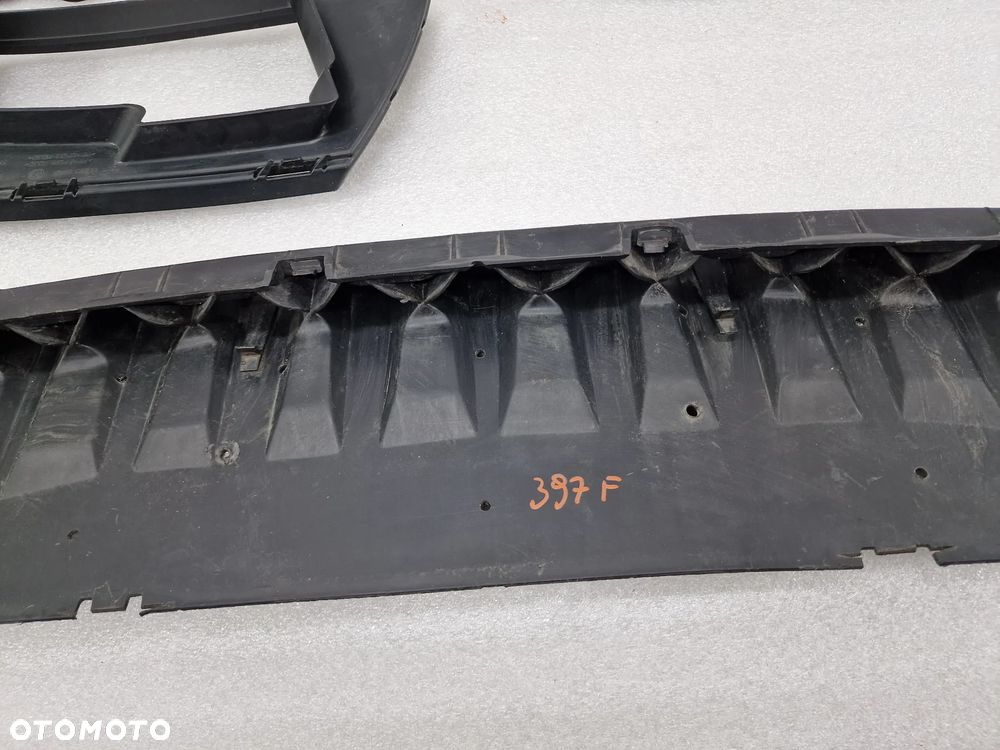 VW SCIROCCO 1K8 R20 / R-LINE LEWA + PRAWA KRATKA BOCZNA / KIERUNKOWSKAZ / LED  , NR 1K8853665D / 1K8853666D / 1K8853949 , NR AUKCJI KR397 - 20