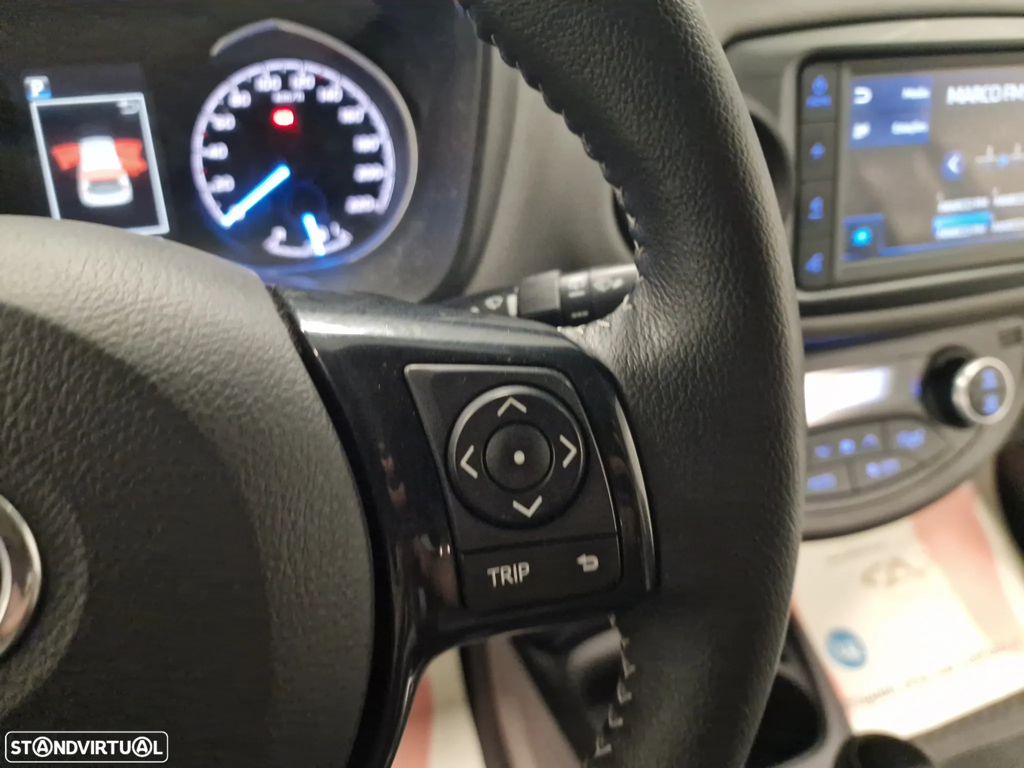 Toyota Yaris 1.5 HSD Comfort - 37