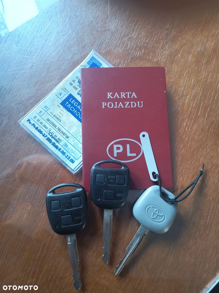 Toyota Avensis 1.8 VVT-i Sol - 10