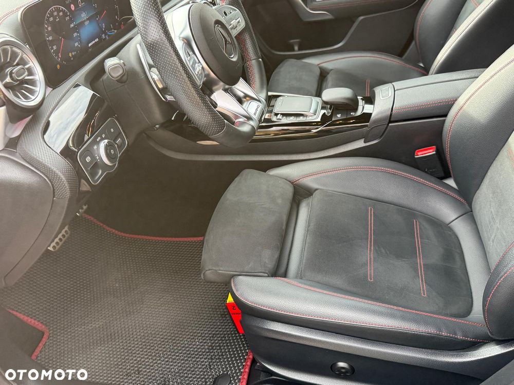 Mercedes-Benz CLA AMG 45 S 4-Matic 8G-DCT - 10