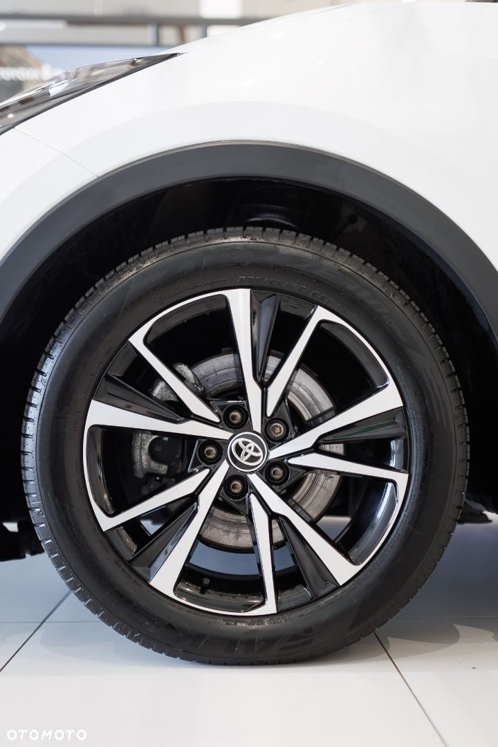 Toyota C-HR - 12