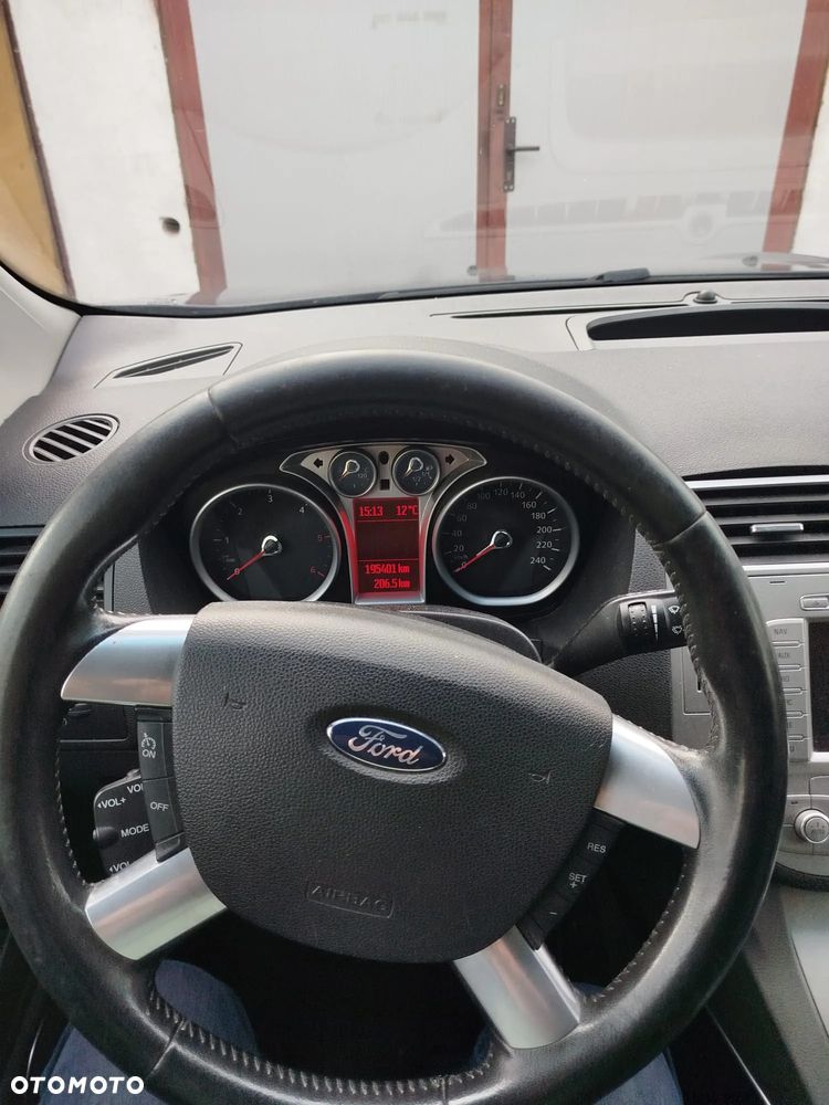 Ford Kuga 2.0 TDCi Individual - 16