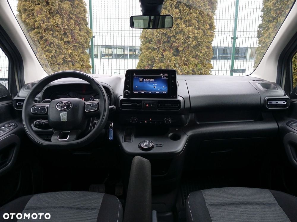 Toyota Proace City Verso 1.2 D-4T Business - 16