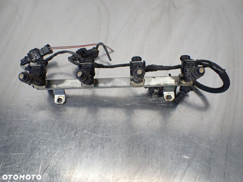 LISTWA WTRYSKOWA OPEL CORSA D 0280158181   55562258 - 3