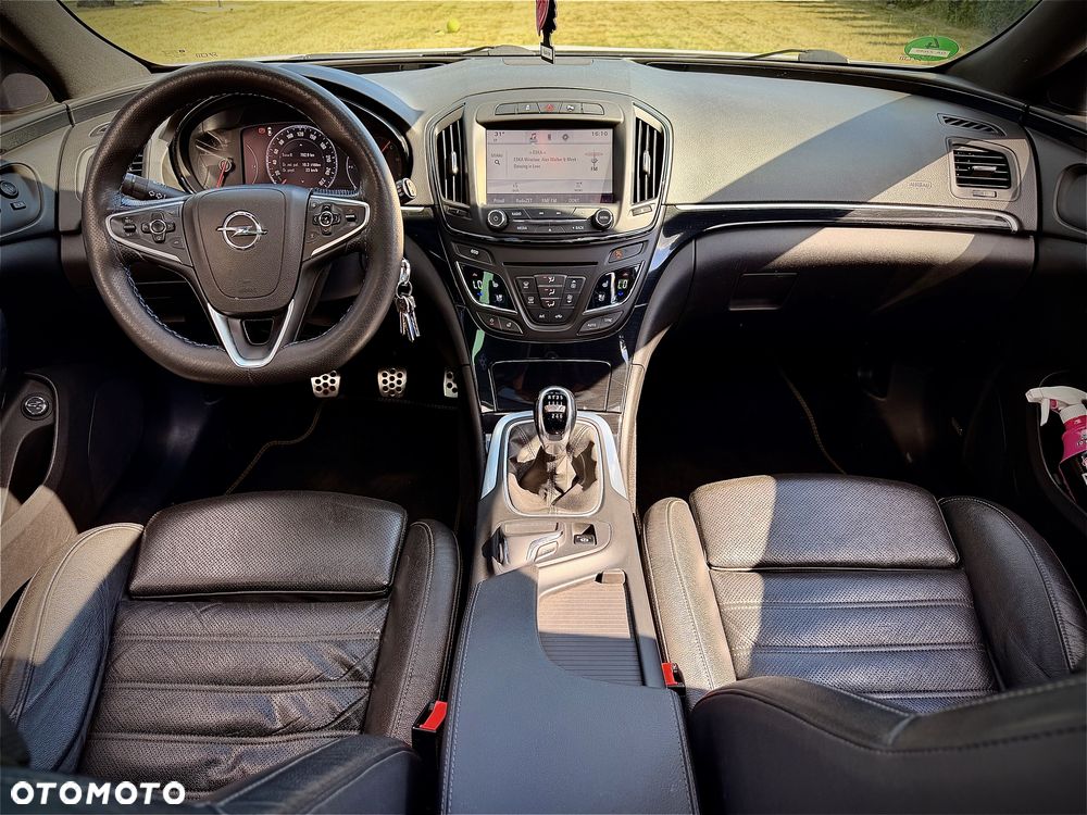 Opel Insignia - 8