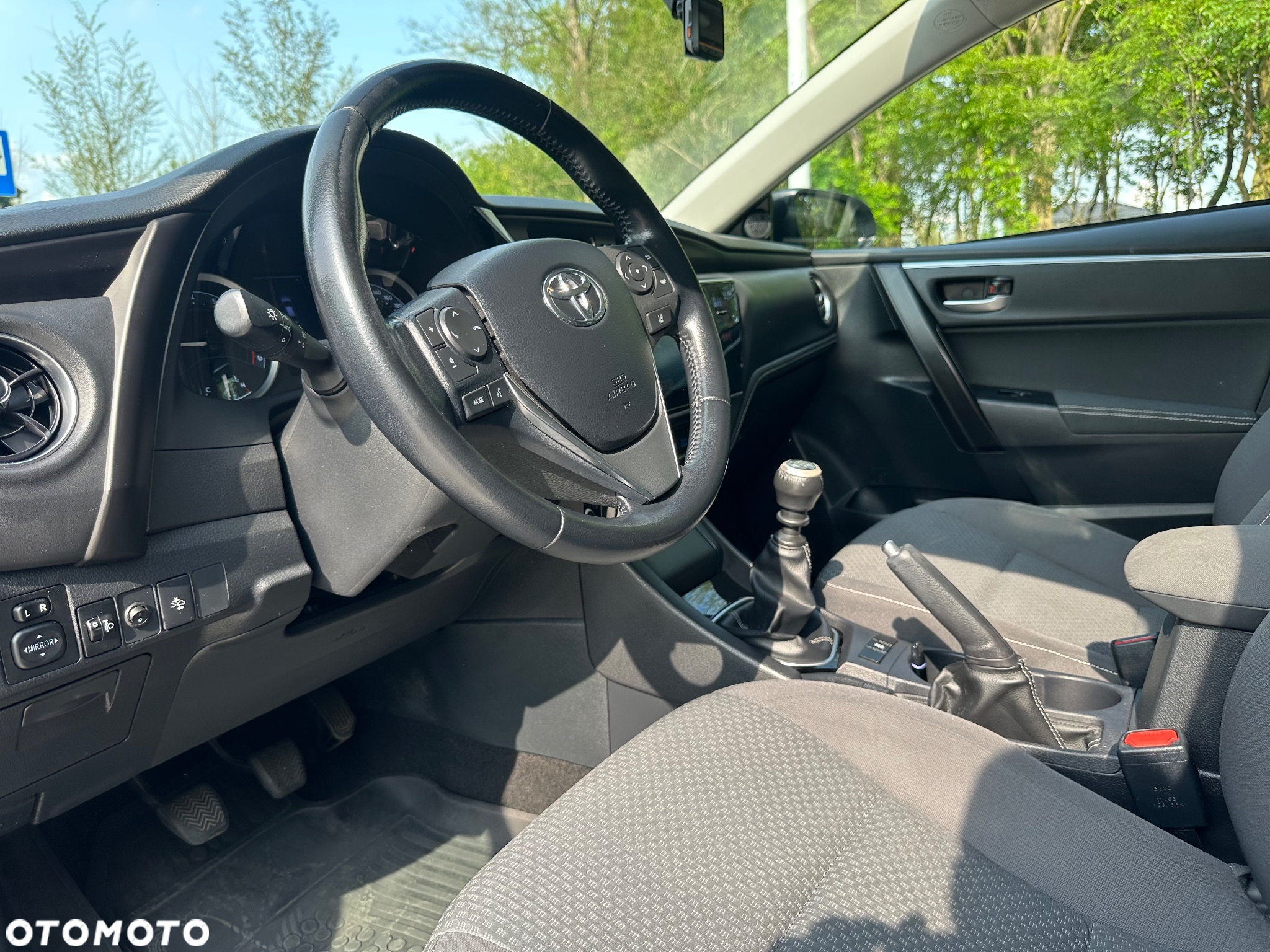 Toyota Corolla 1.6 Comfort - 13