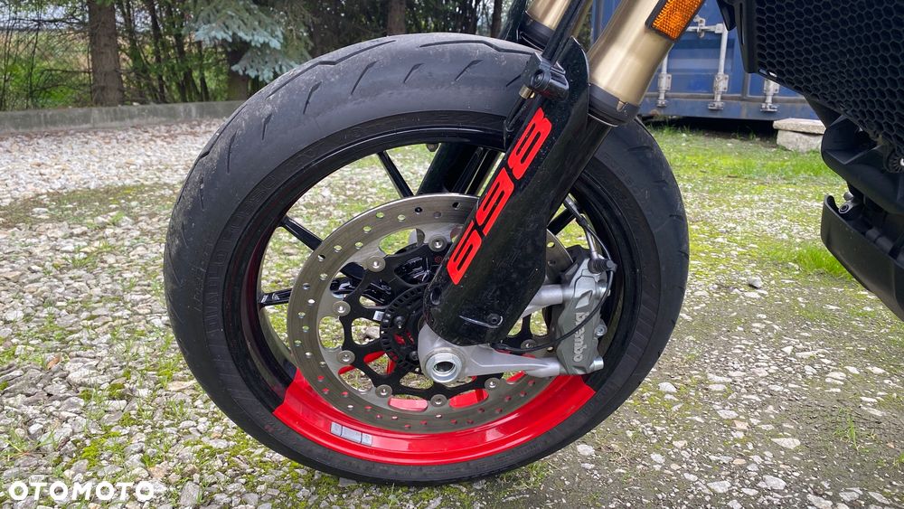 Ducati Hypermotard - 13