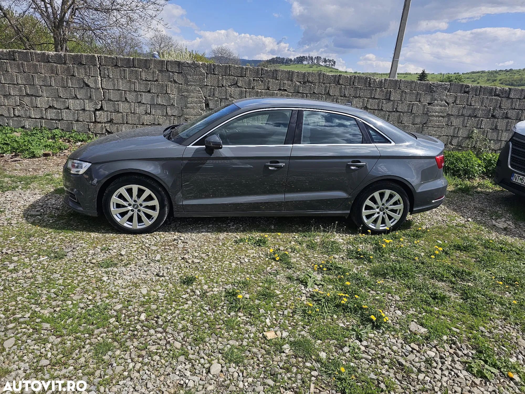 Audi A3 1.6 TDI clean Stronic Attraction - 1