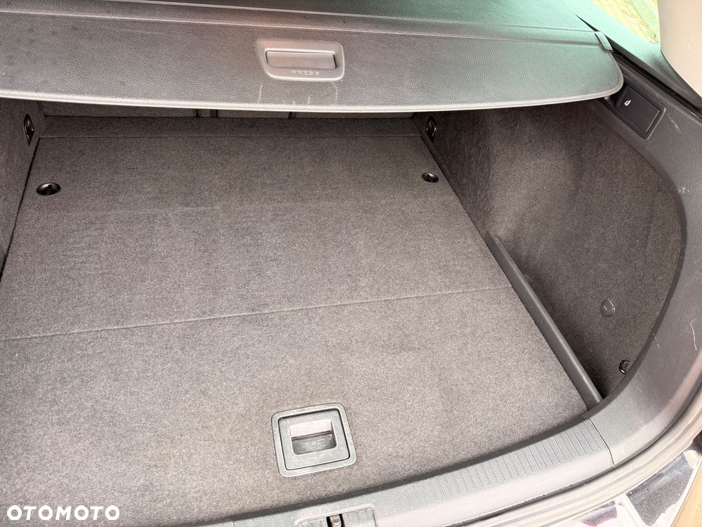 Volkswagen Golf 1.6 TDI BlueMotion Technology Allstar - 11