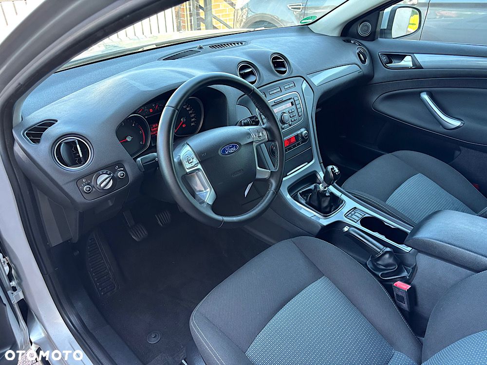 Ford Mondeo 2.0 TDCi Titanium - 24