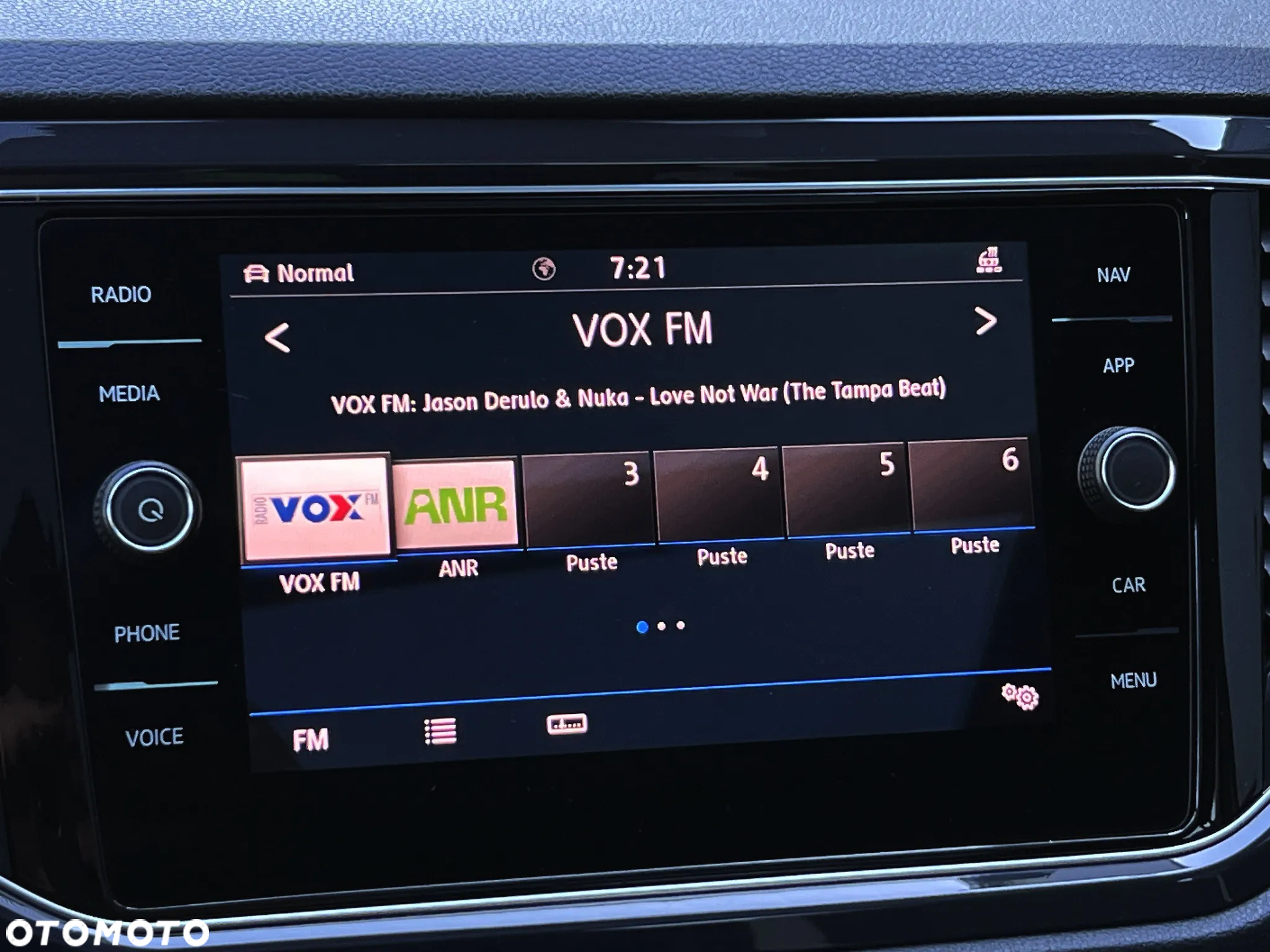 Volkswagen T-Roc 1.5 TSI ACT Premium - 32