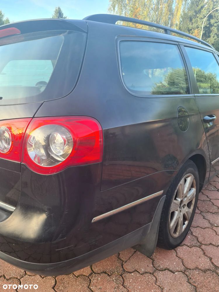 Volkswagen Passat 2.0 TDI Comfortline DSG - 4
