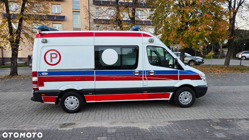 Mercedes-Benz SPRINTER - 10