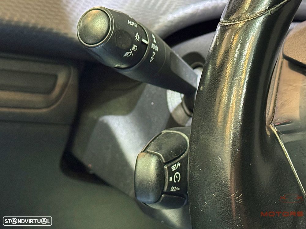 Peugeot 2008 PureTech 130 Allure - 24