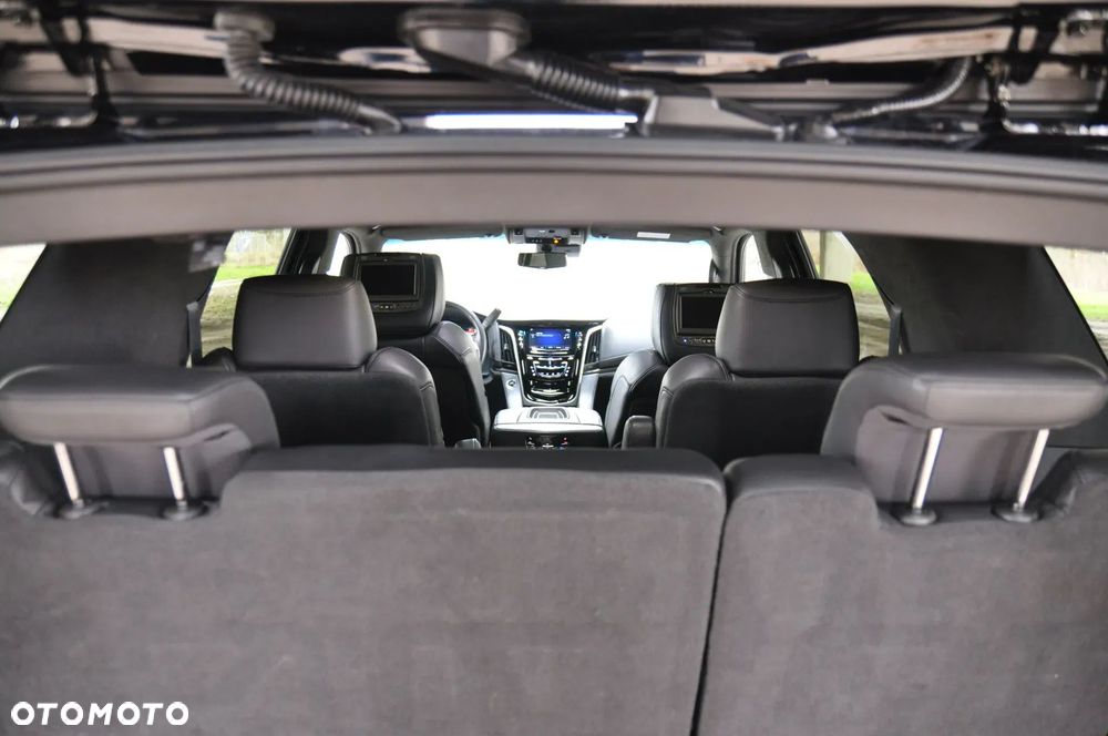 Cadillac Escalade - 28
