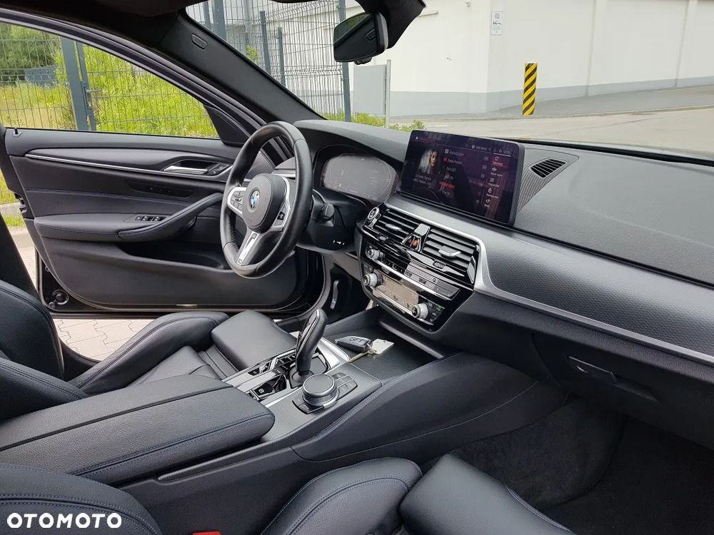 BMW Seria 5 540d xDrive M Sport Edition - 28