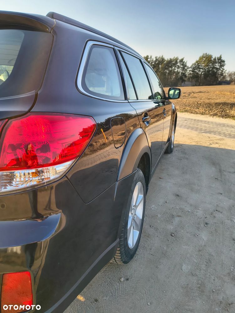 Subaru Outback - 33