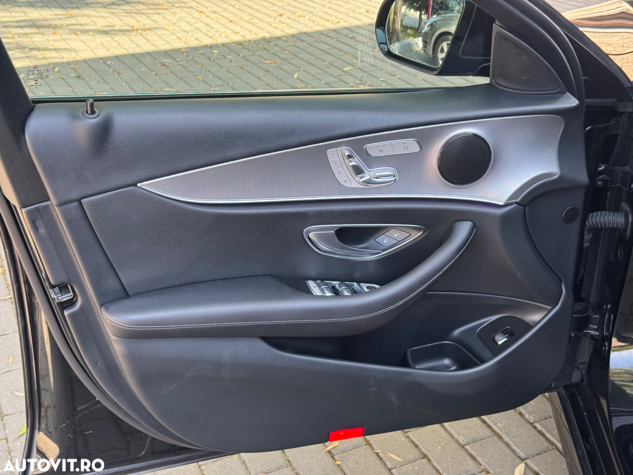 Mercedes-Benz E 220 d 9G-TRONIC AMG Line - 19
