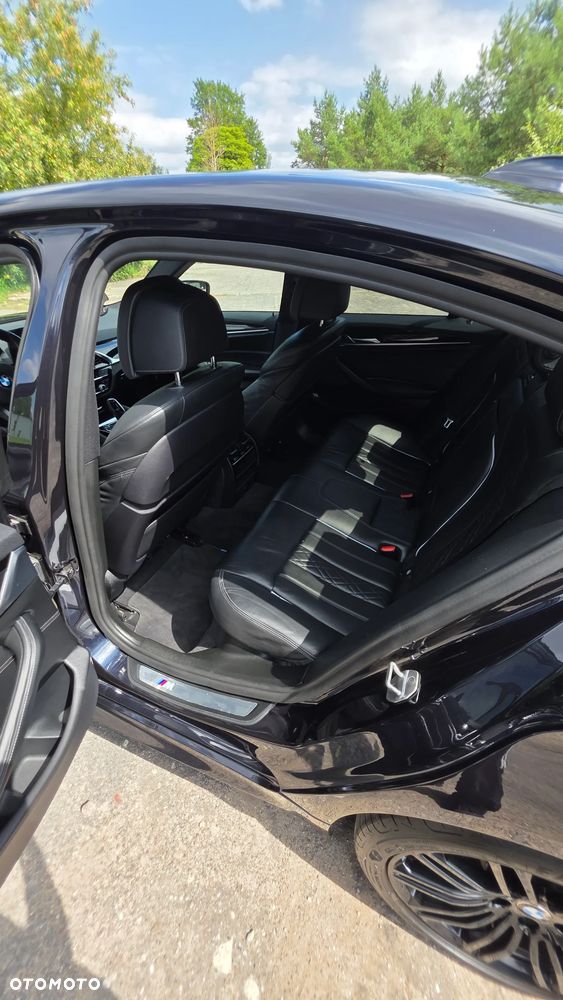 BMW Seria 5 540i xDrive - 9