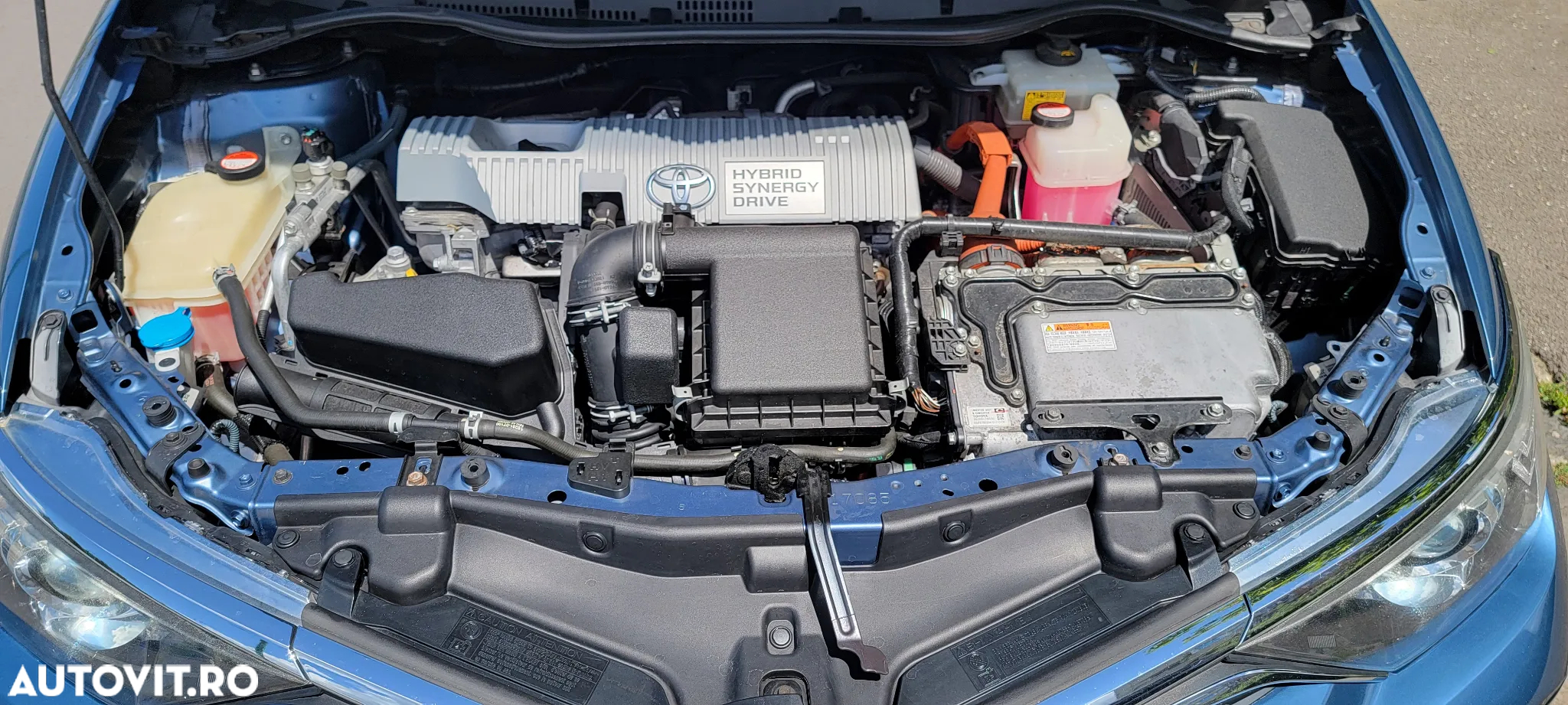 Toyota Auris 1.8 L VVT-i HSD Luna - 25