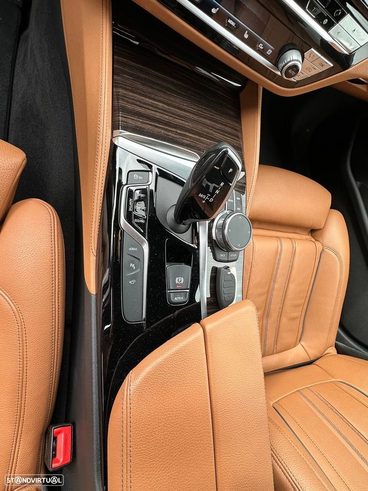 BMW 530 e iPerformance Pack M - 21