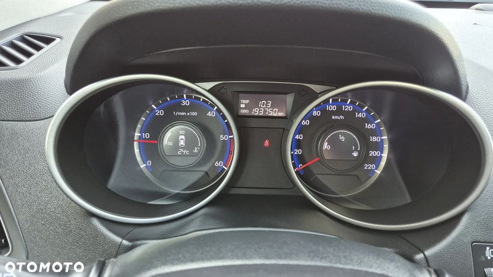 Hyundai ix35 1.7 CRDi Premium 2WD - 16