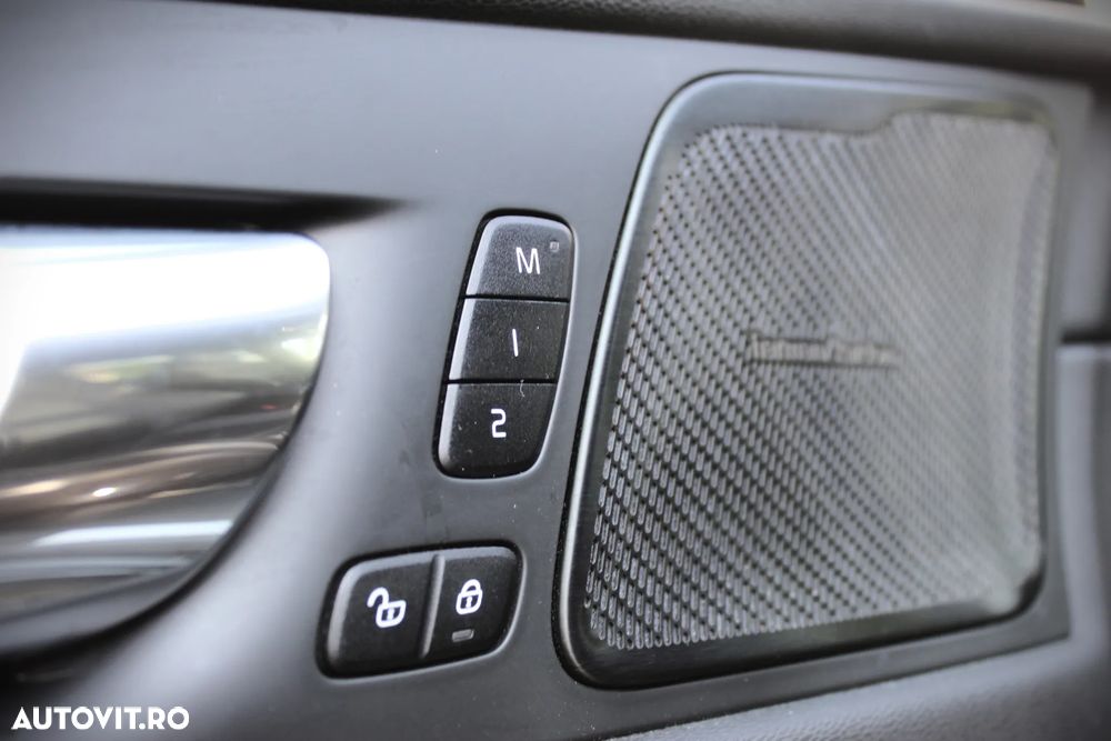 Volvo XC 60 B5 D AWD Geartronic RDesign - 11
