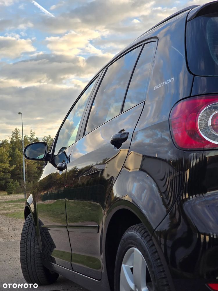 Volkswagen Golf Plus 2.0 TDI Comfortline - 39