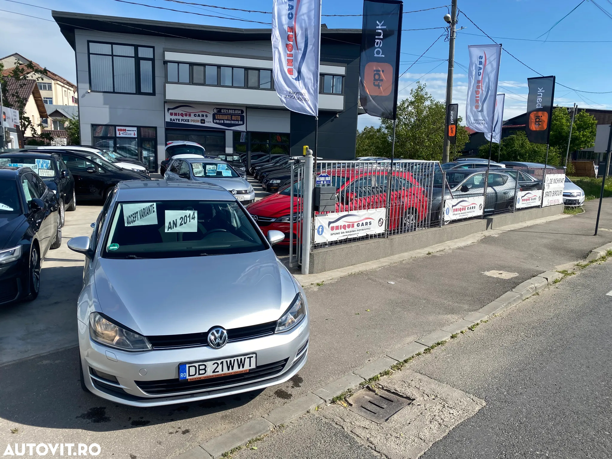 Volkswagen Golf 1.6 TDI BlueMotion Technology Comfortline - 2