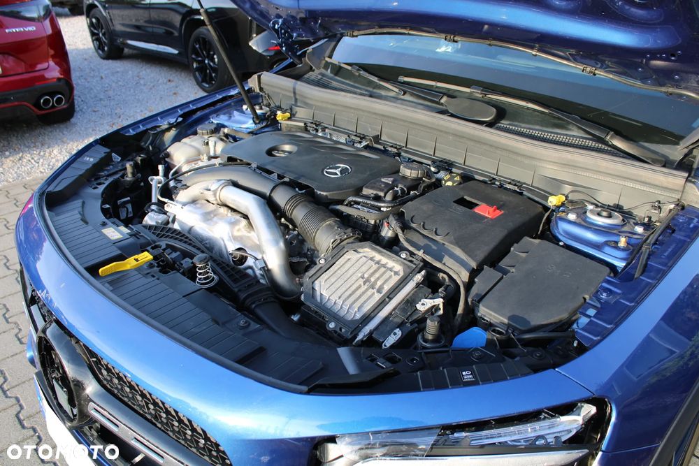 Mercedes-Benz GLB 220 mHEV 4-Matic AMG Line 8G-DCT - 11