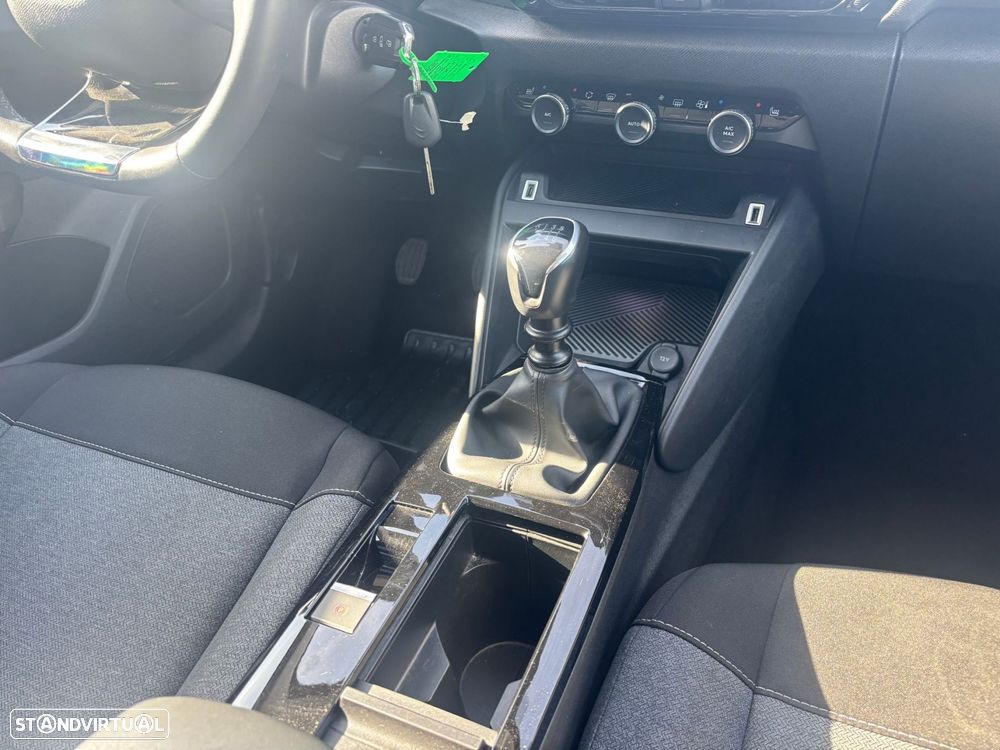 Citroën C4 PureTech 130 Stop&Start SHINE - 17