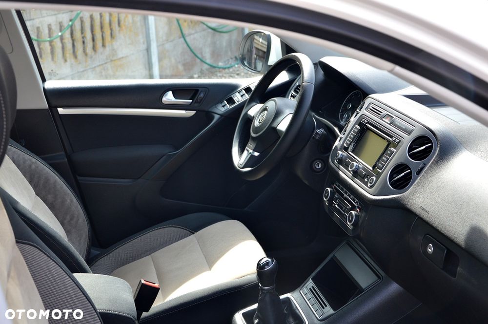 Volkswagen Tiguan - 14