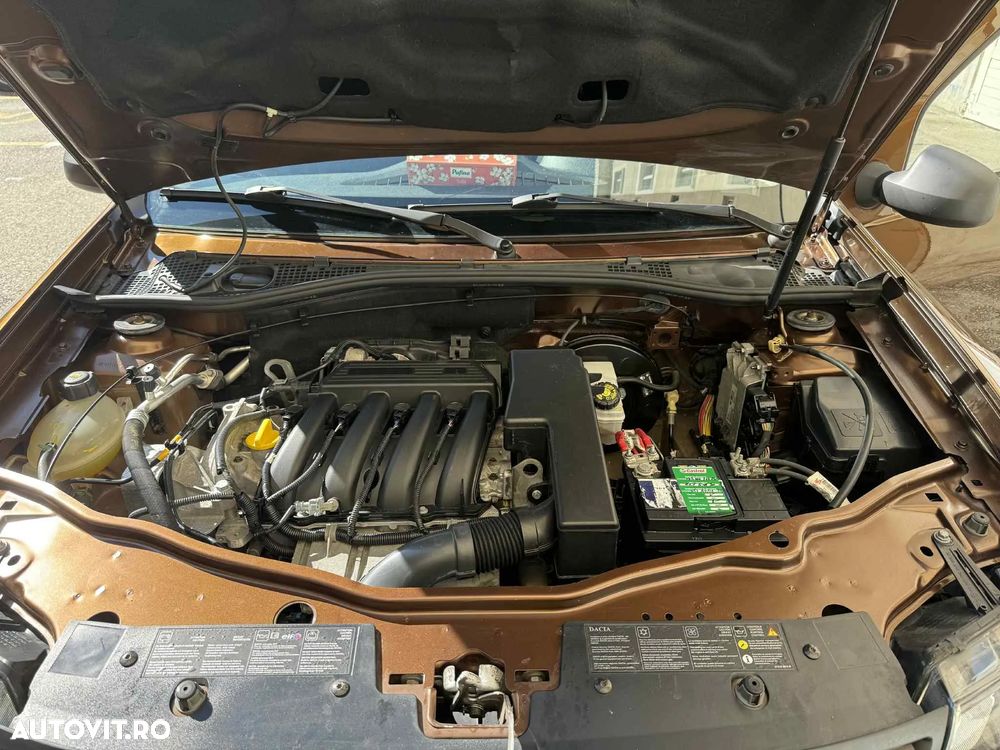 Dacia Duster 1.6 4x2 Laureate - 13